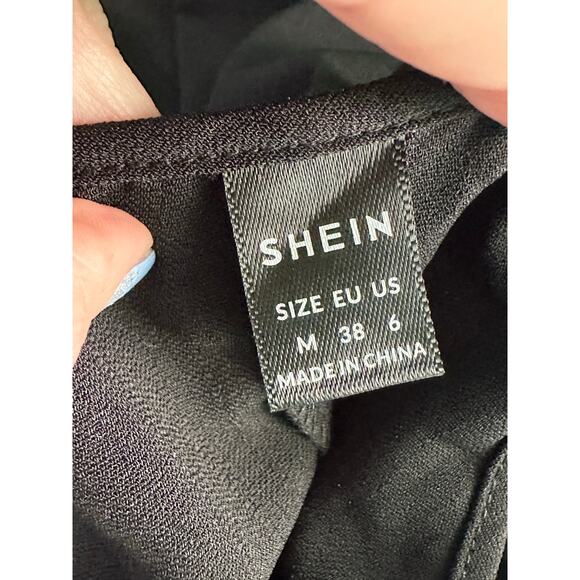 Shein Black Double Pocket Sleeveless Racerback Romper Medium - Picture 3 of 13